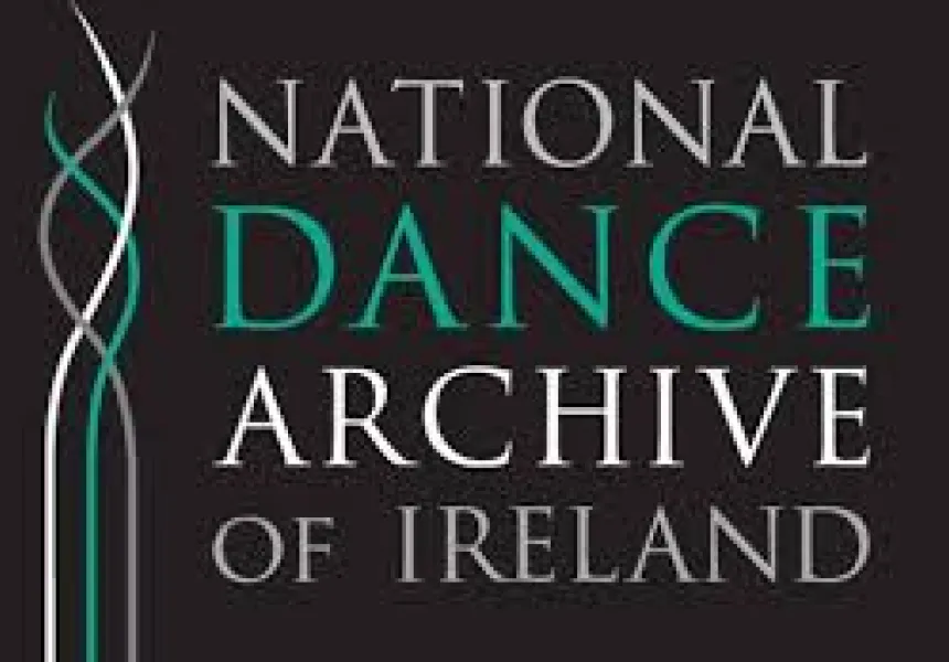 dance archive of ireland logo