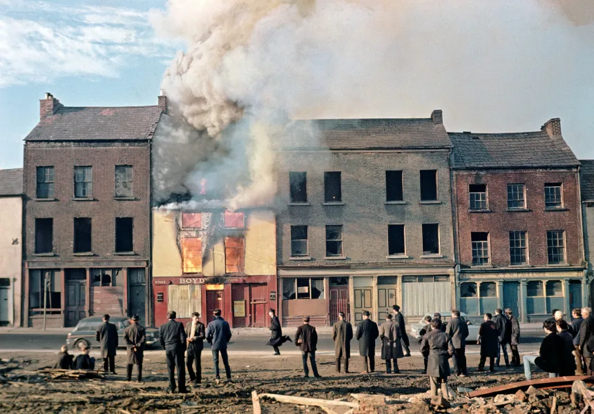 THE MEMORIES OF OTHERS image, burning homes during the troubles