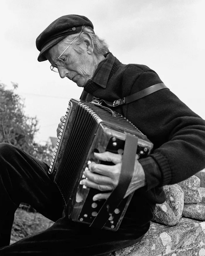 Noel Browne profile playing instrument