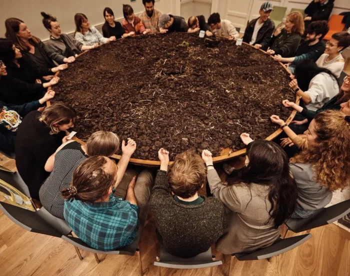 Distillation prod image-round table from above